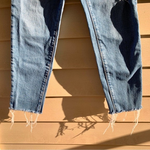 Old Navy High-Rise O.G. Straight secret-smooth pockets distressed jeans EUC sz 0 - Picture 6 of 6